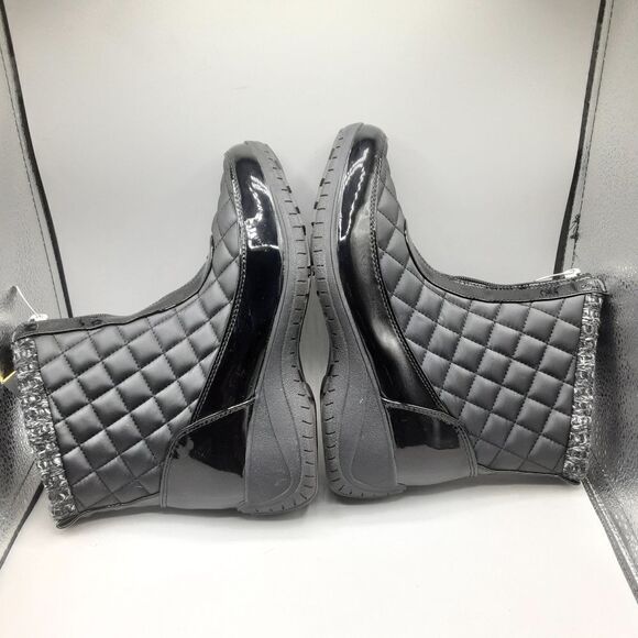 Black Boots - Picture 4 of 13